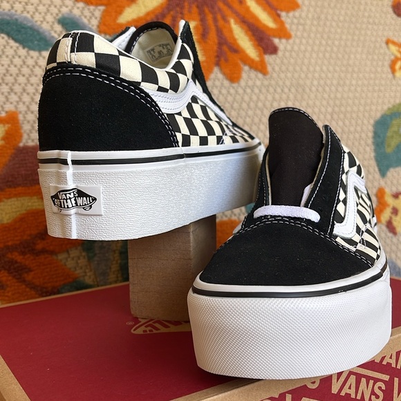 Vans WMNS Old Skool Stacked 
Checkerboard Black/Classic
VN0A7Q5MTYQ
Platforms - Picture 9 of 16